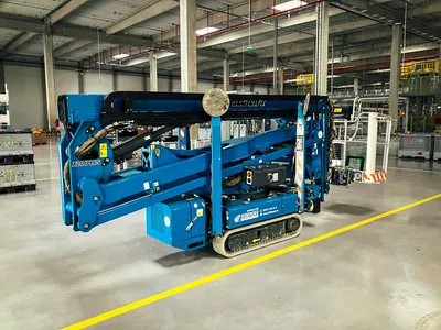 Személyemelő gép helyszínen